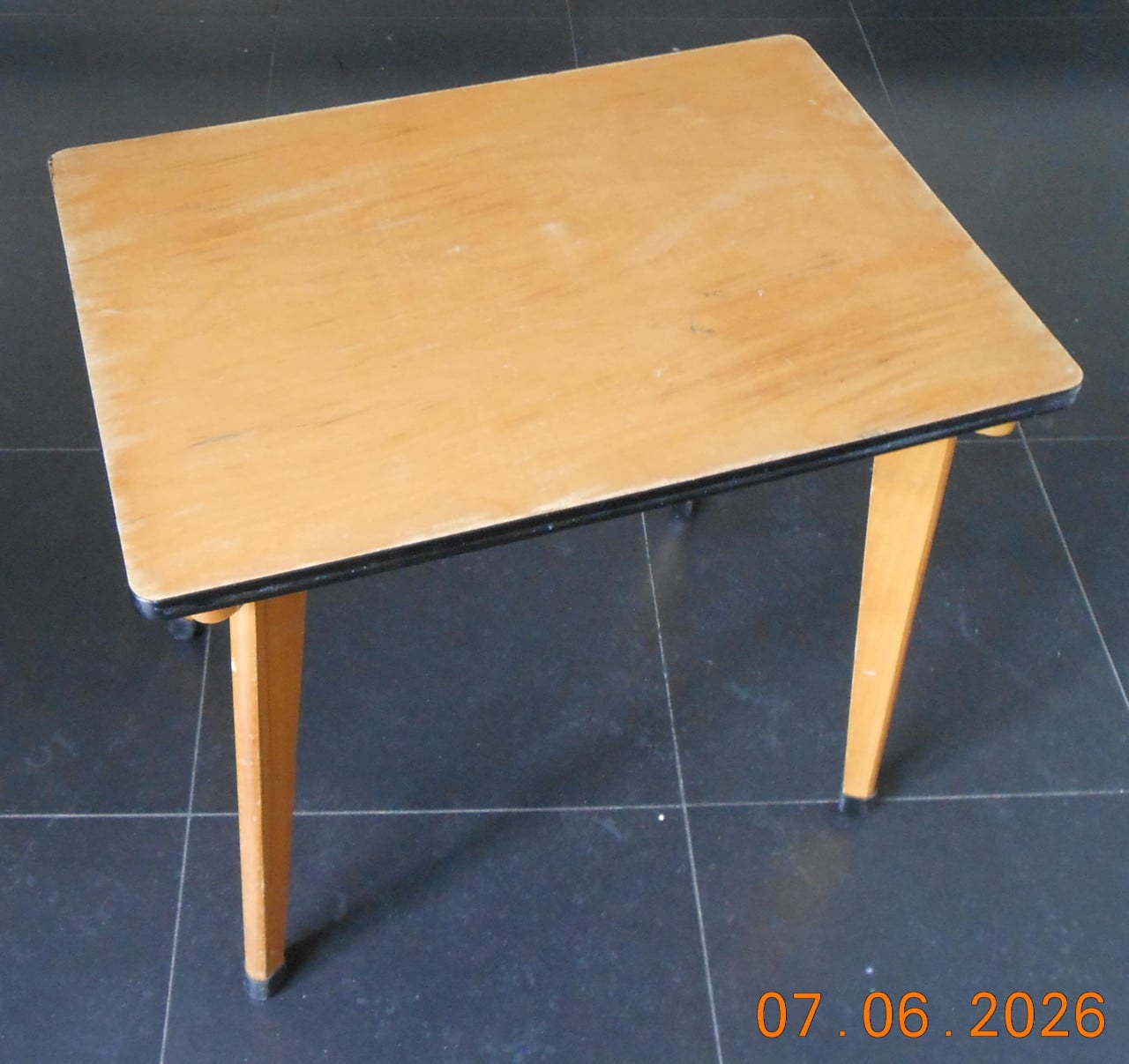 Vintage tafeltje