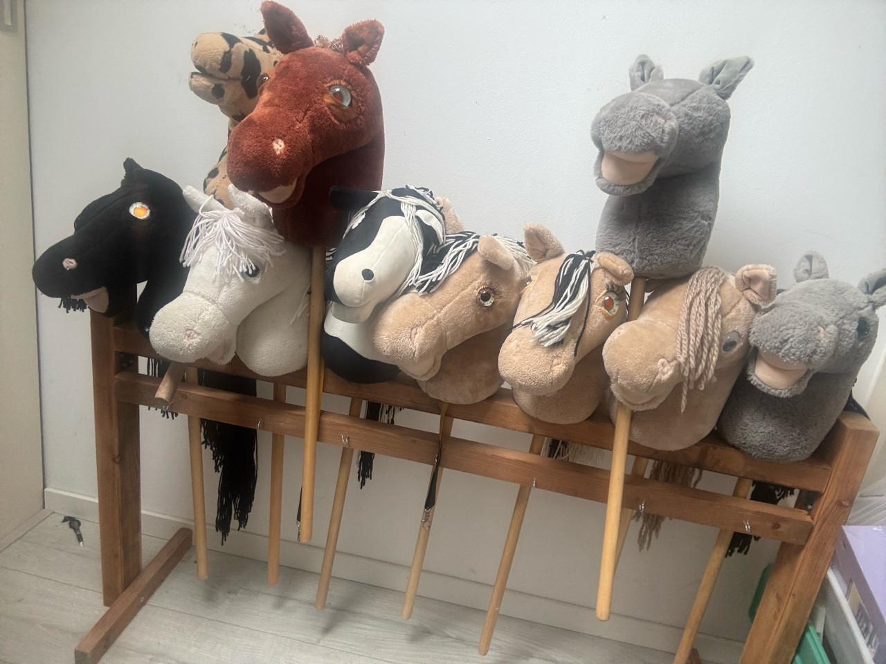 Hobby horses en stal
