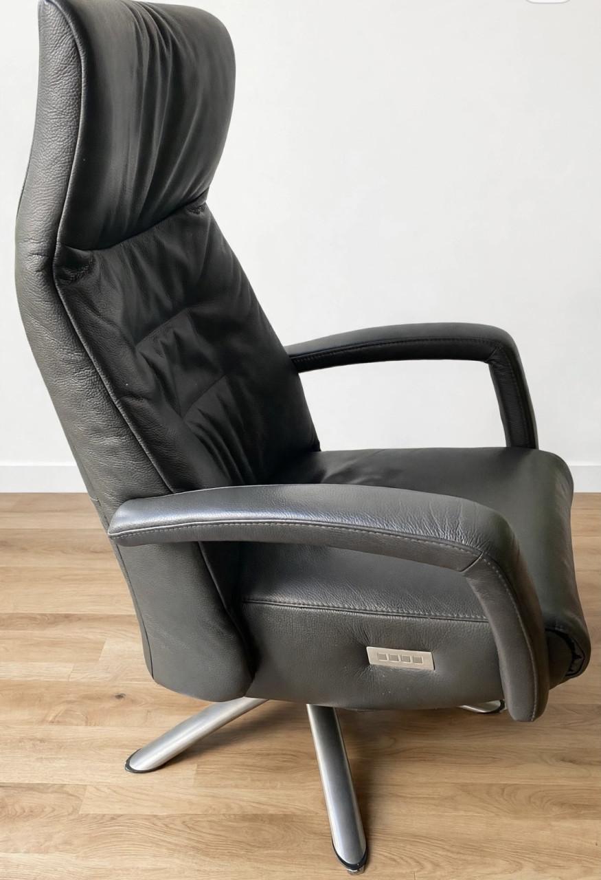 Mooie de Toekomst, model Twice, sta op en relax fauteuil, maat M