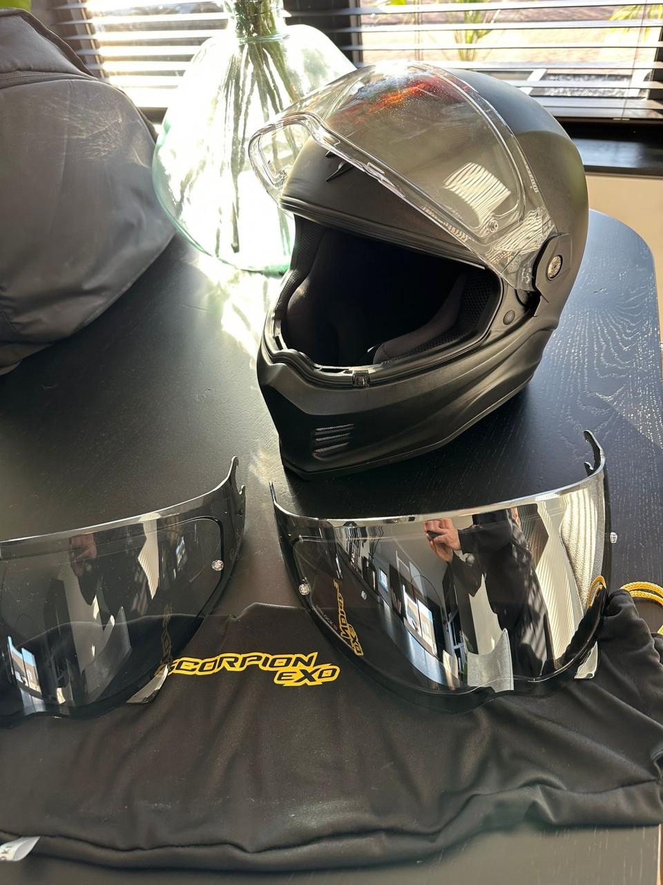 Motorhelm Scorpion Covert FX