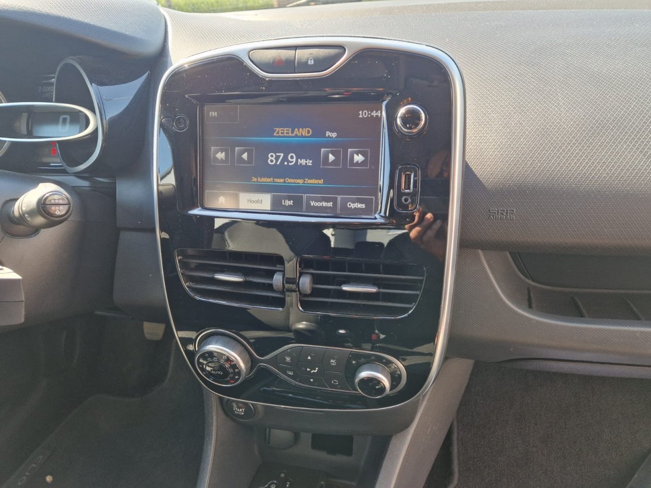 TE KOOP RENAULT CLIO 0.9 TCe DYNAMIQUE EURO 5 ZUINIGHEIDSLABEL A GT LINE