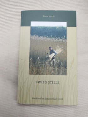Zwieg stille.  Zeeuws boekje van Rinus Spruit