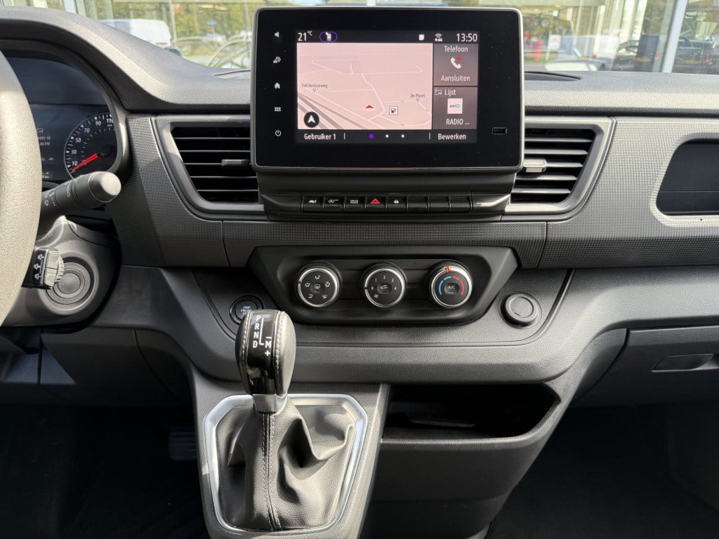 Renault Trafic 2.0 dci 150 t29 l2h1 dc business | nl-auto | 1e eig | 2x sch