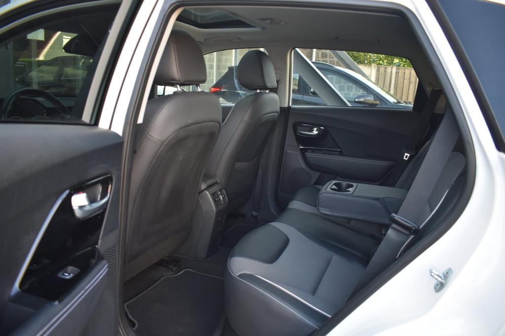 Kia E-niro dynamicplusline 64 kwh | soh 97,5% | nap | stoelverwarming | cam