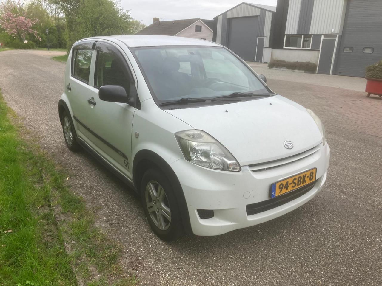 Daihatsu Sirion 1.0