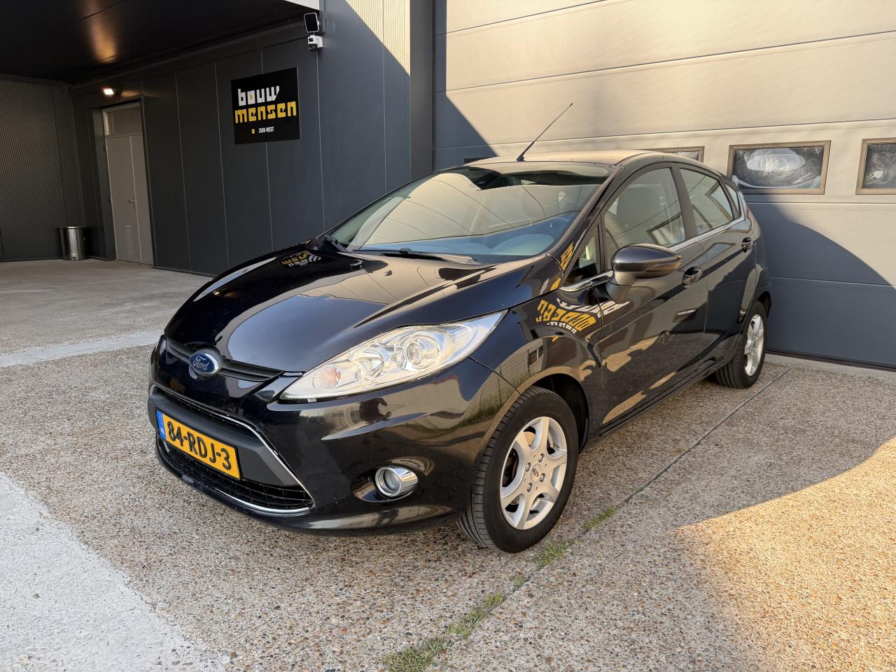 Ford Fiesta 1.25 52KW Titanium 5DRS 2011 Zwart Airco Apk Cruise