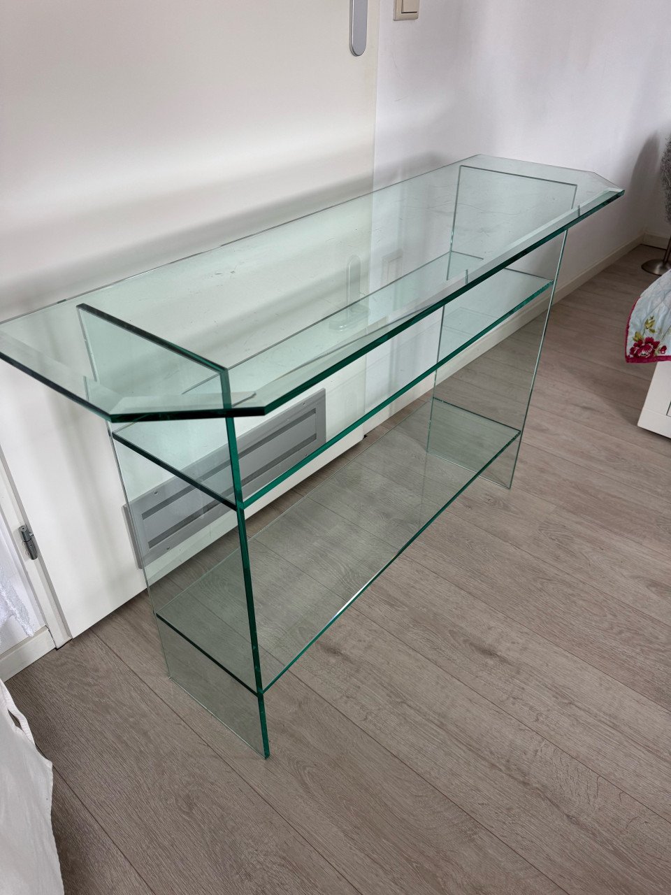 Glazen side-table