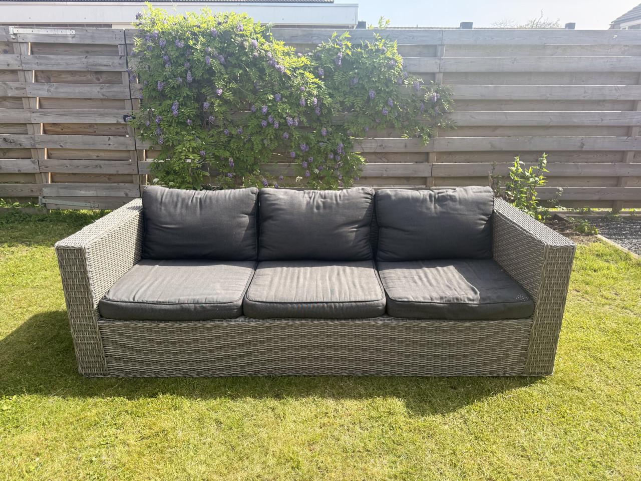 Loungebank tuin