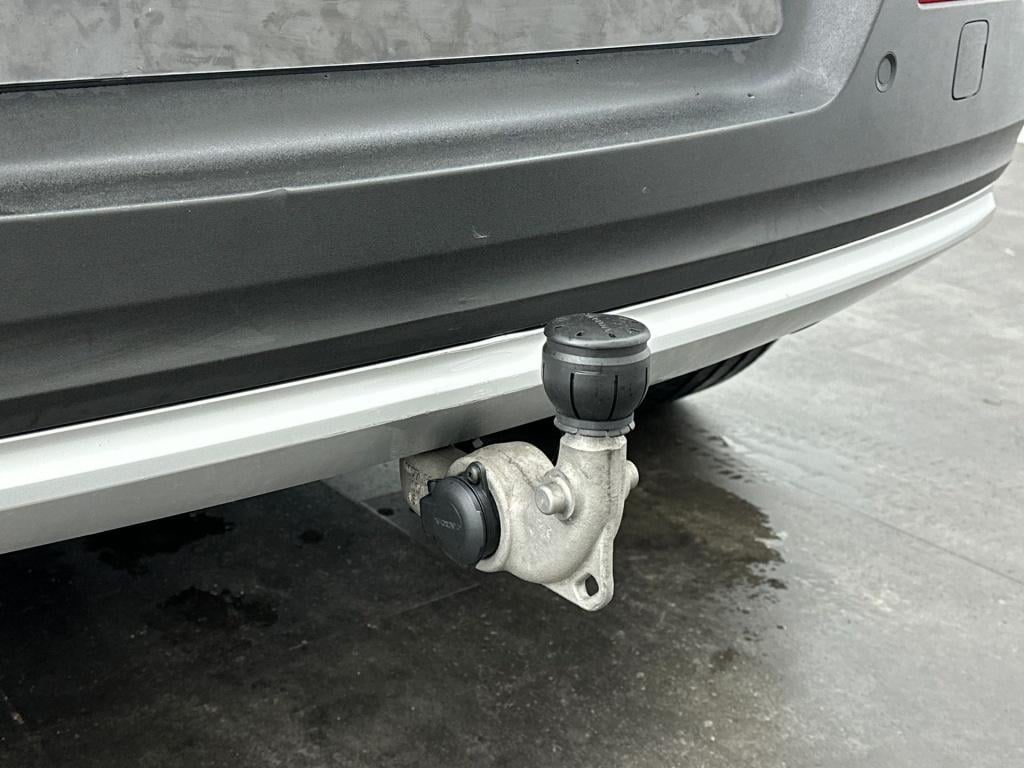 Volvo XC40 t5 262pk recharge inscription| pano| adap.cruise| 360camera lede
