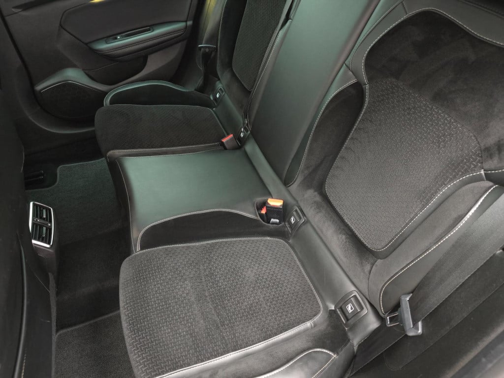 Renault Megane occasion 1.2 tce gt-line automaat met trekhaak | tweedehands