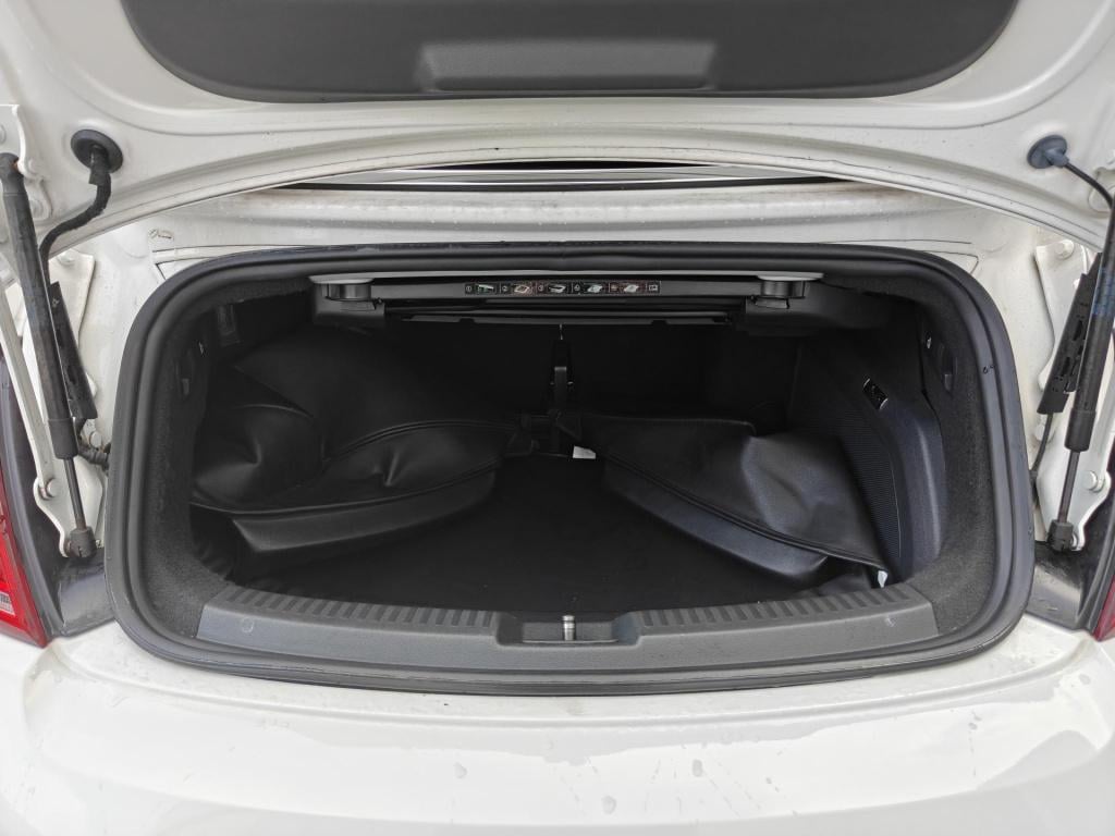 Volkswagen New Beetle cabriolet 1.4 tsi sport fender/clima/cruise