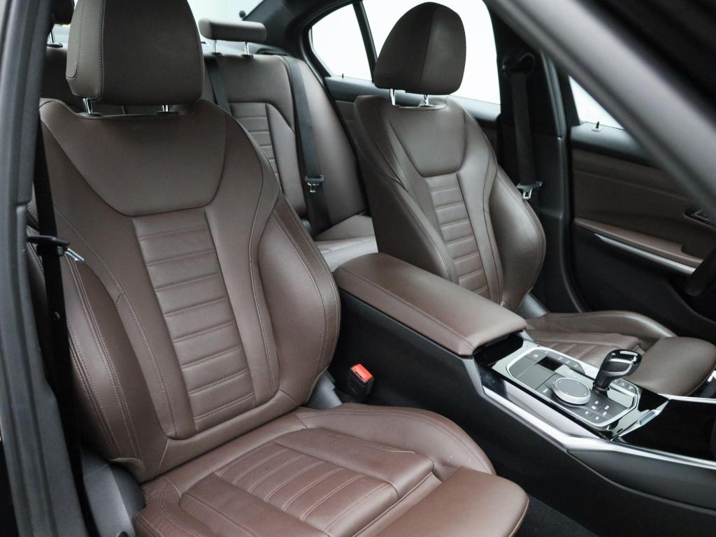 BMW 3-serie 330e edrive edition | automaat | lmv | leder | 360 camera | par