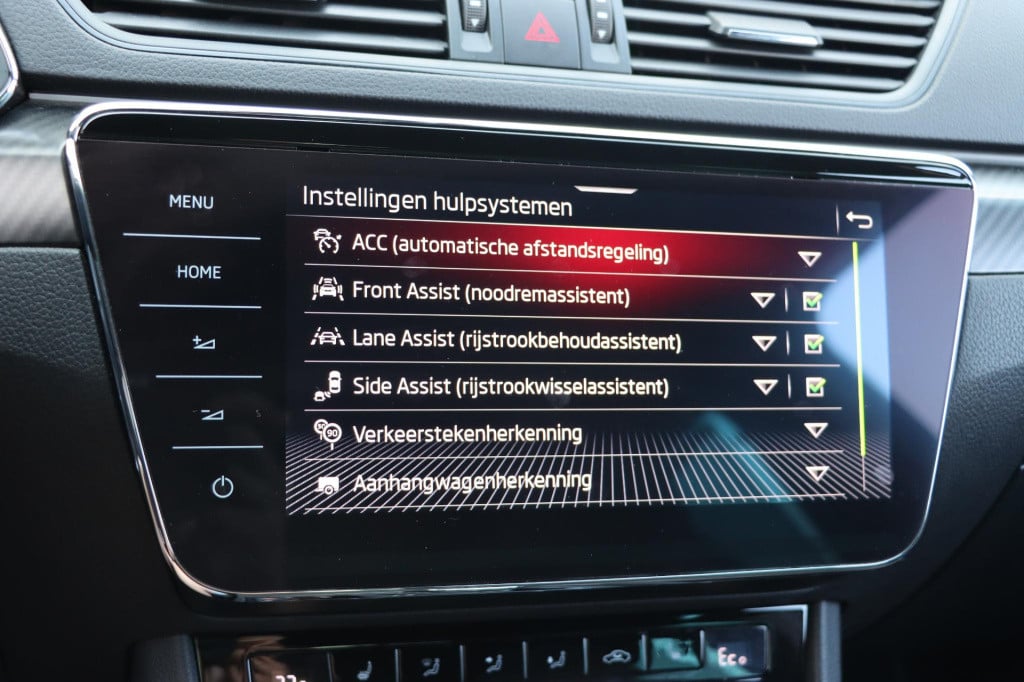 Skoda Superb combi 1.4 tsi iv sportline business 218pk dsg6