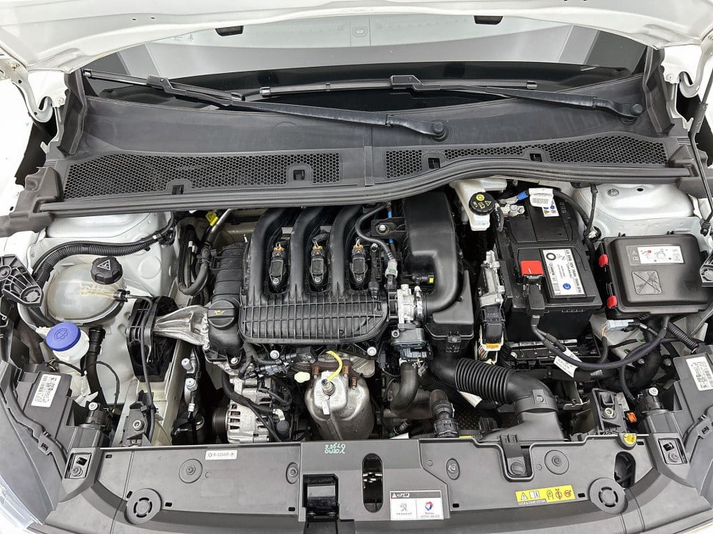 Peugeot 208 1.2 puretech active pack | apple carplay / android auto | cruis
