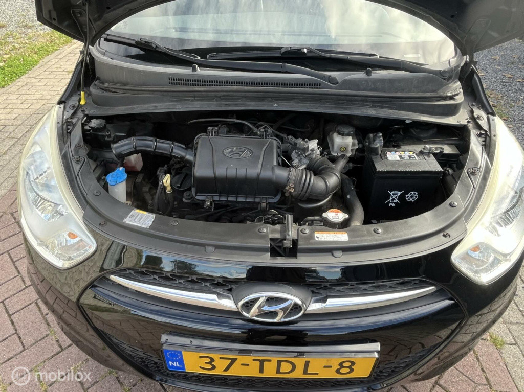 Hyundai I 10 1.1 i-drive in prijs verlaagd