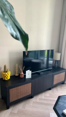 Tv meubel met rotan