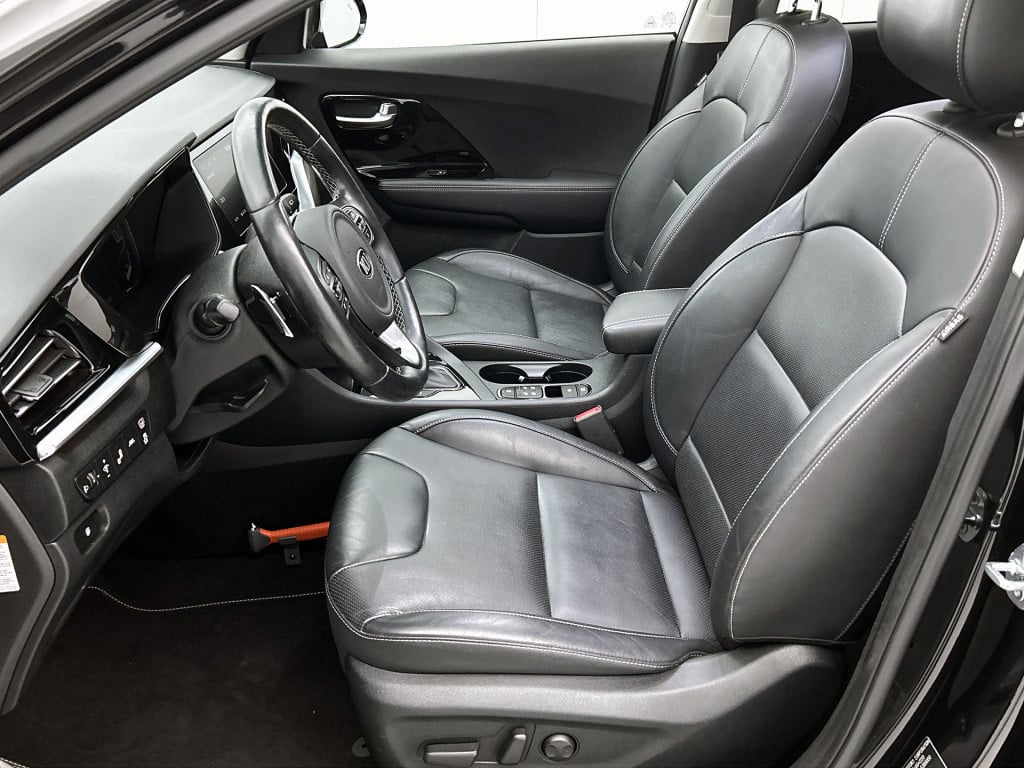 Kia Niro 1.6 gdi hybrid executiveline | leder | automaat | navigatie | sunr