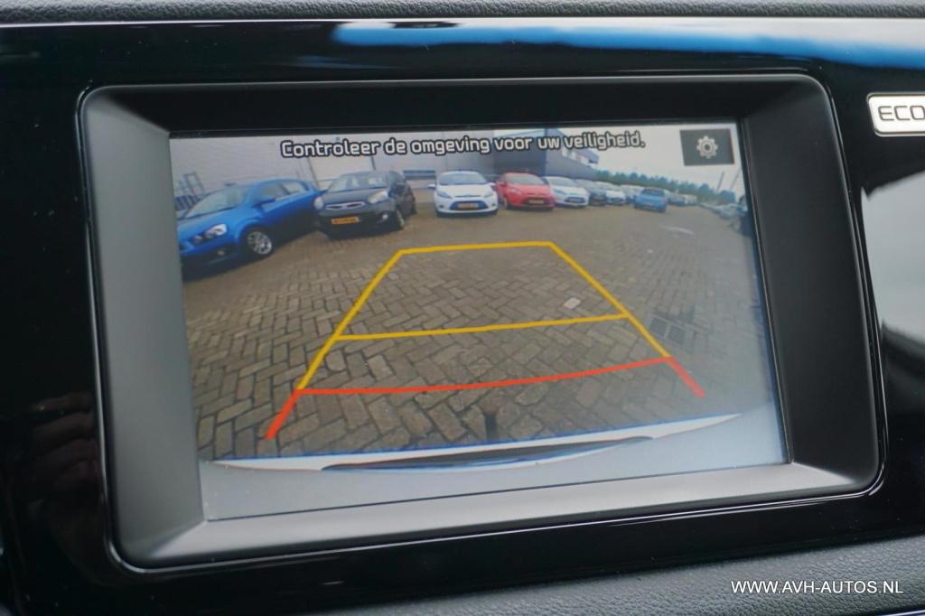 Kia Niro 1.6 gdi hybrid first edition