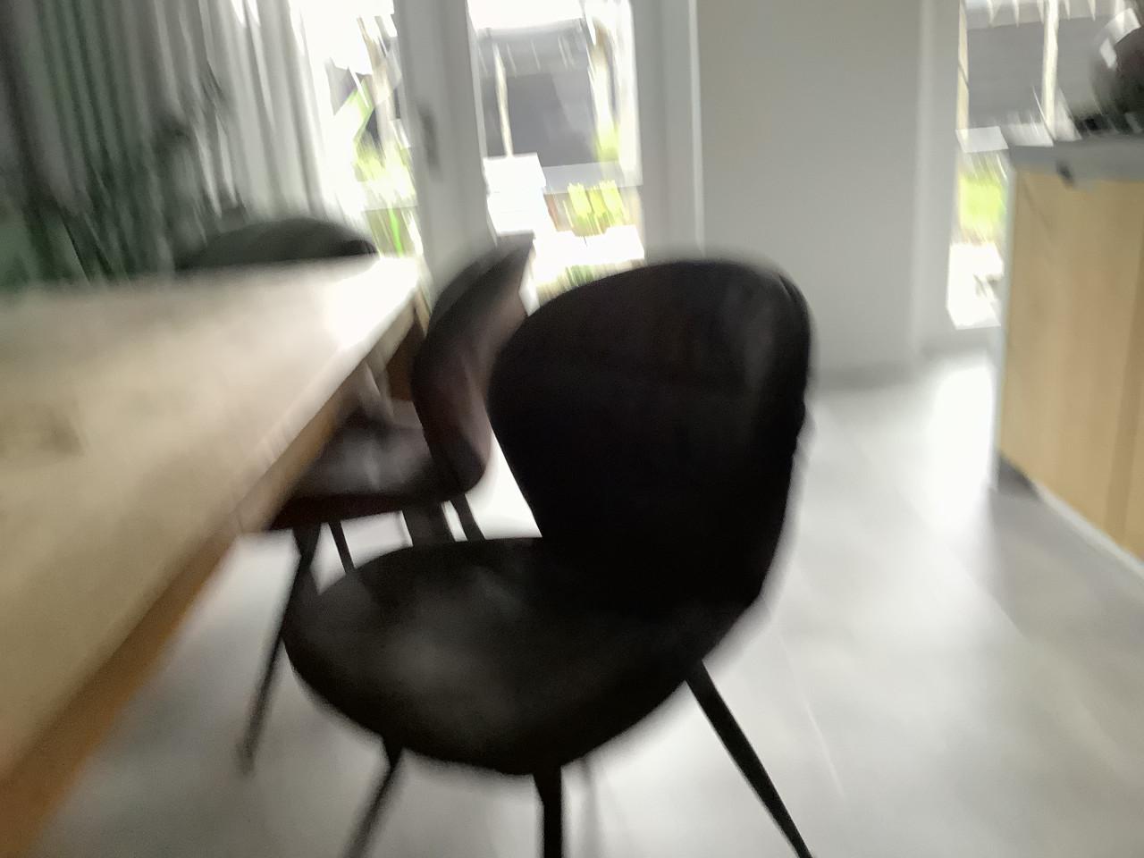 Eettafel met  4 stoelen