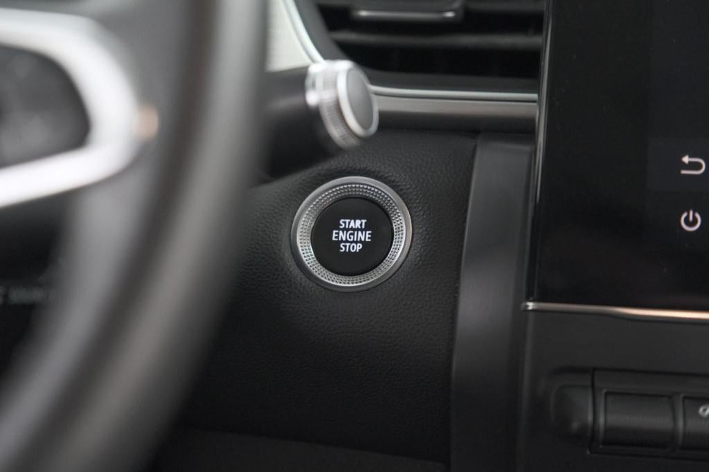 Renault Captur tce 130 intens | trekhaak | camera | parkeersensoren