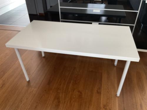 Kinderbureau/ tafel wit