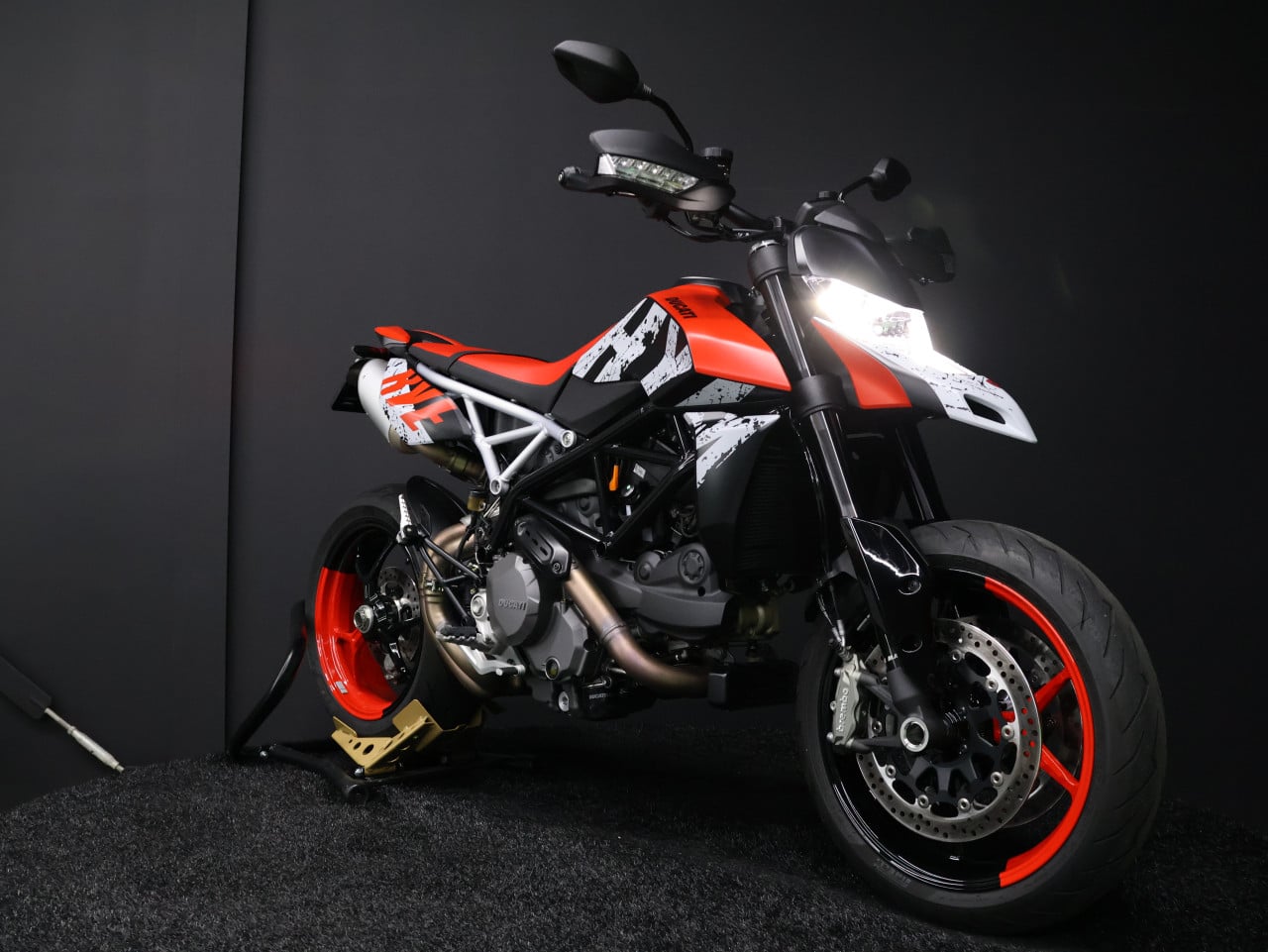 HYPERMOTARD 950 RVE | BTW Motor