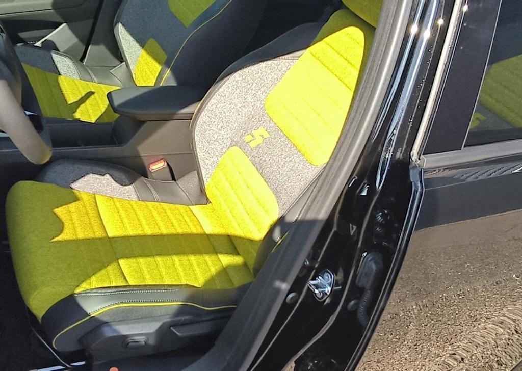 Renault 5 comfort range iconic cinq 52 kwh - demo / v2g pack safety & advan