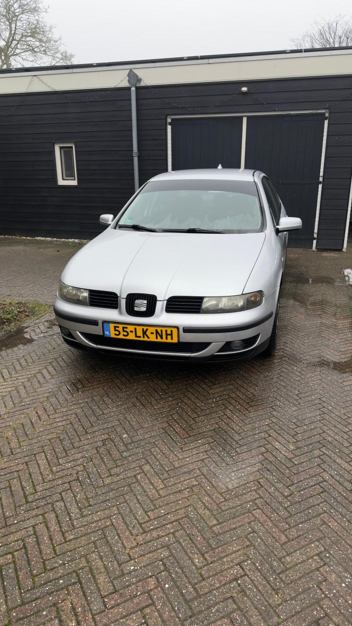 Seat Toledo 2.3 VR5 125KW 2003 Grijs