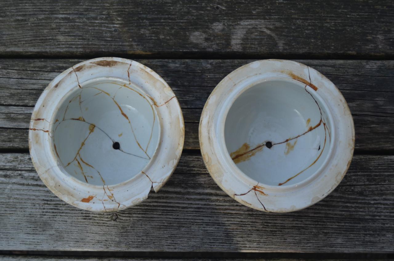 Paar Imari dekselvazen in puinstaat! 1 1/2 dan toch.