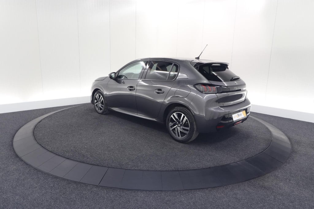 Peugeot 208 puretech 100 allure pack | camera | apple carplay | stoelverwar