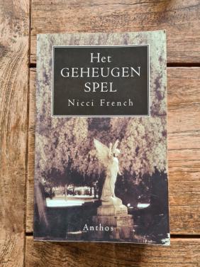 Het geheugenspel, Nicci French