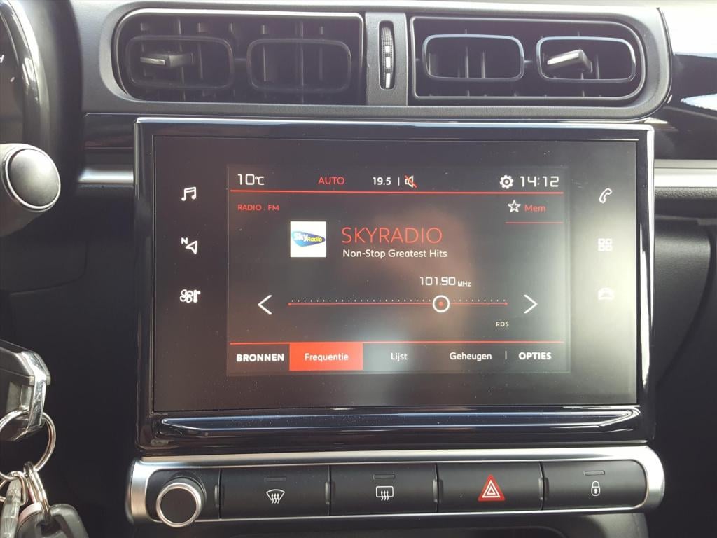 Citroen C3 1.2 puretech 82pk feel navigatie via apple/android | cruise & cl