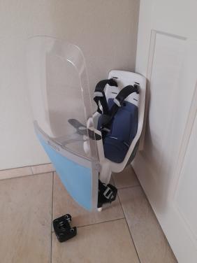 Bobike Fietsstoeltje  (MINI) (met scherm (in goede nette staat )