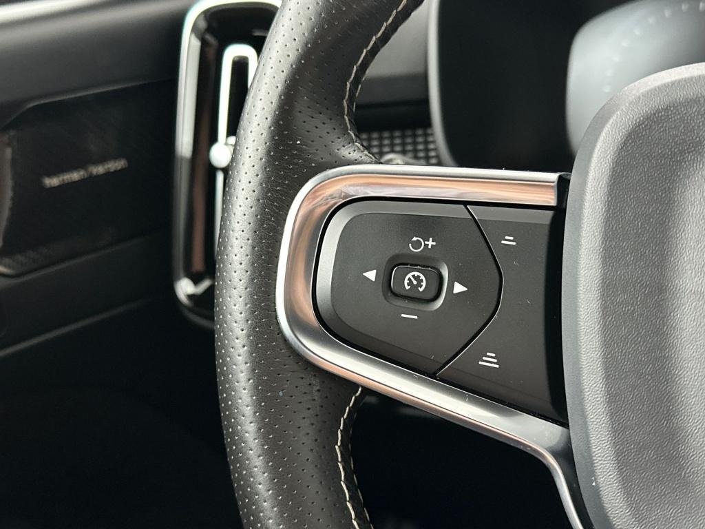 Volvo XC40 1.5 t3 r-design | 360 | electr. stoelen | harman kardon | parkee