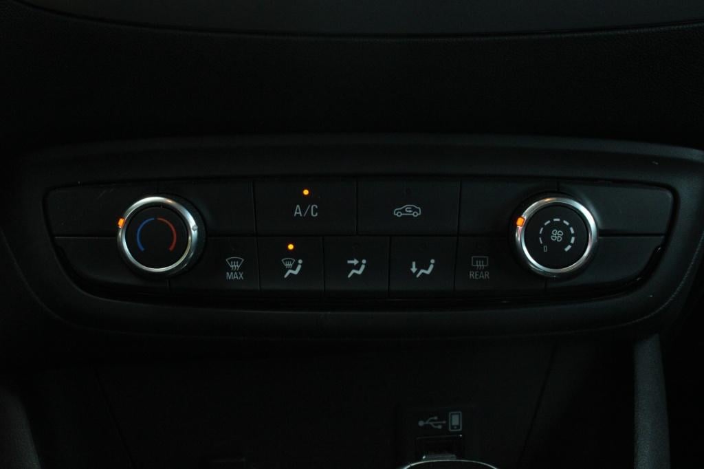 Opel Crossland X 1.2 t. innovation
