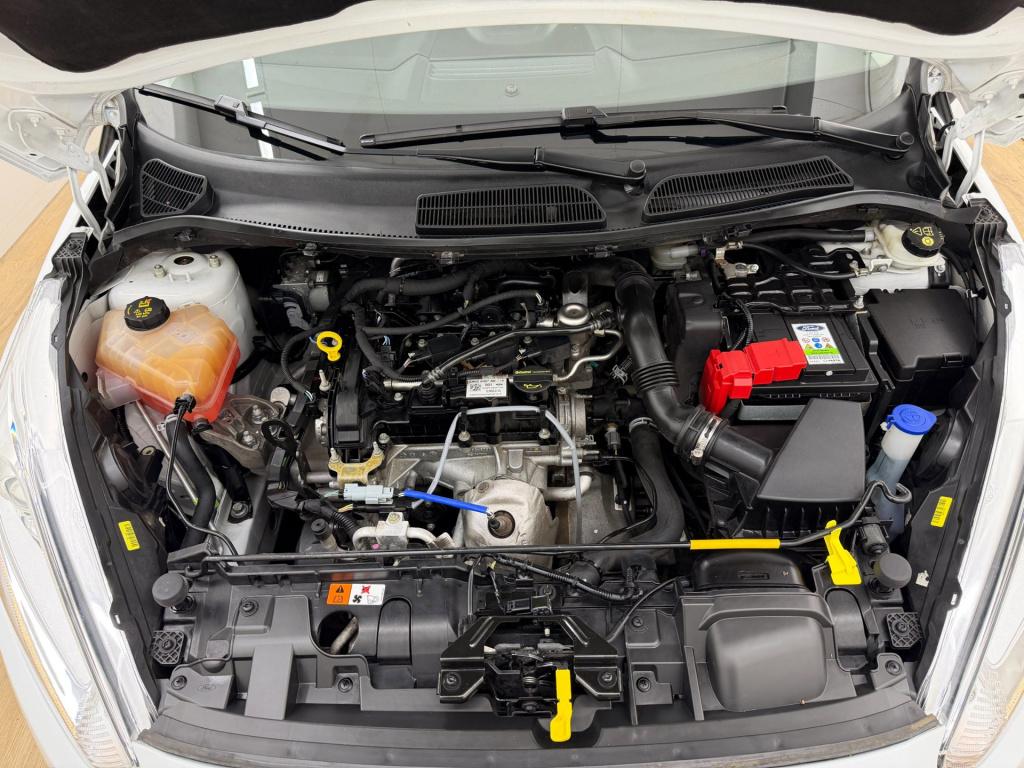 Ford Fiesta occasion 1.0 style | wit | tweedehands ford fiesta | airco | bl