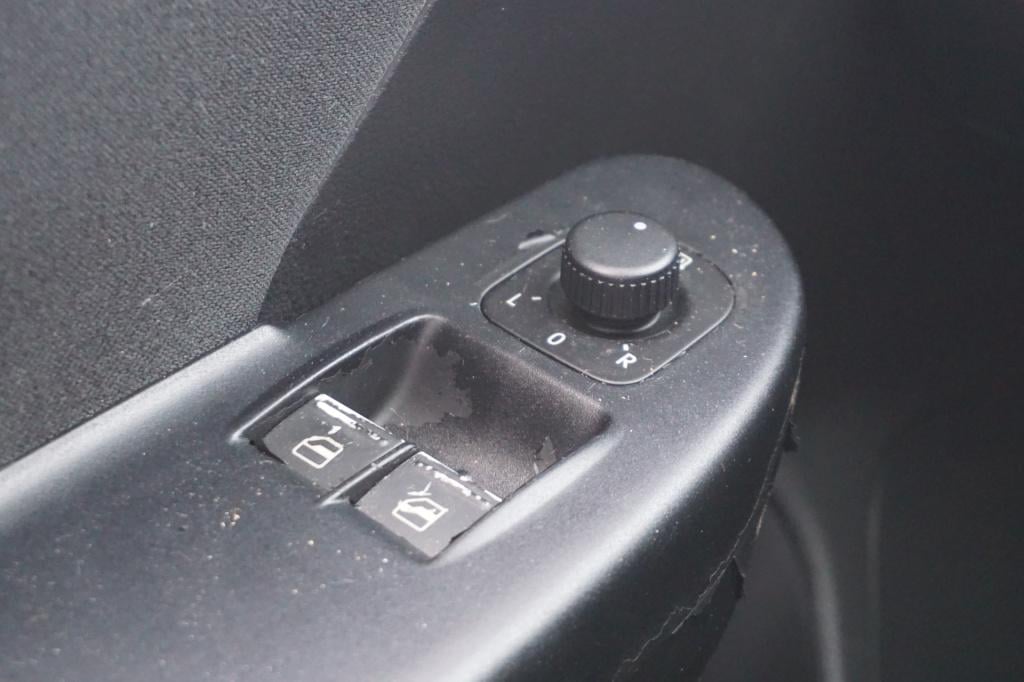 Volkswagen Passat 2.0 fsi trendline airco / cruise / elektr. ramen / trekha