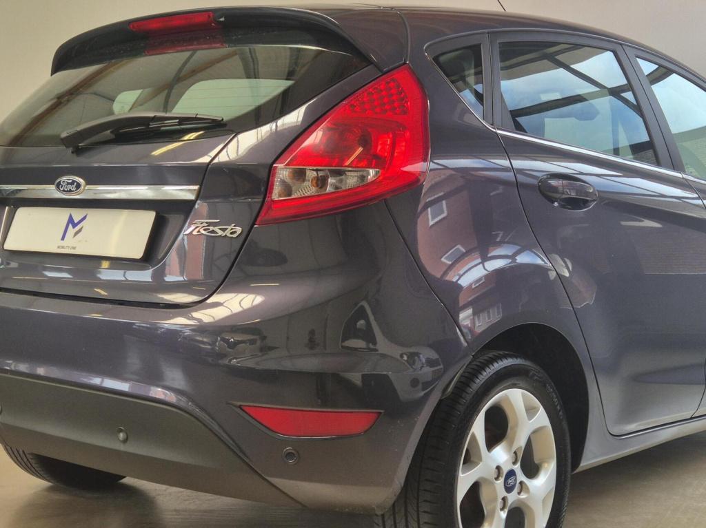 Ford Fiesta 1.25 titanium / nieuwe distriebutieriem 1e eigenaar / stoelverw
