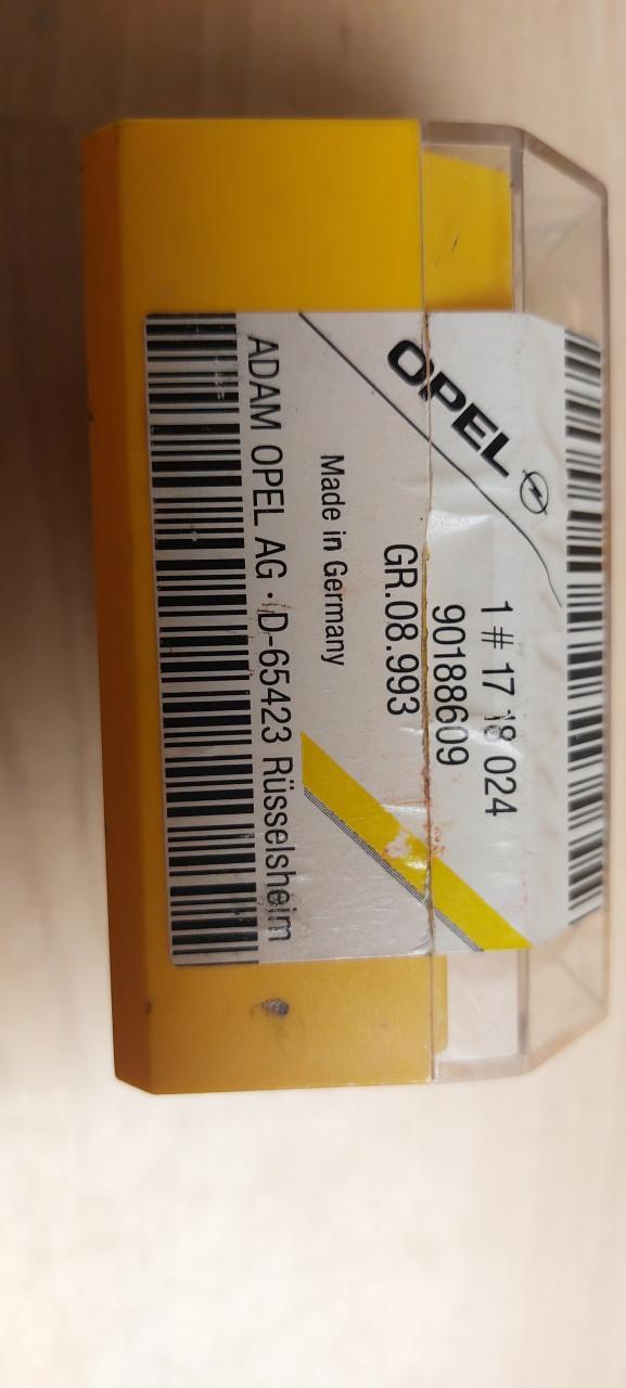 Te koop lampensetjes Opel
