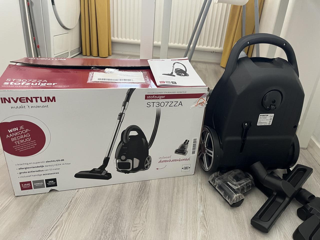 Te koop Inventum stofzuiger Z.G.A.N.