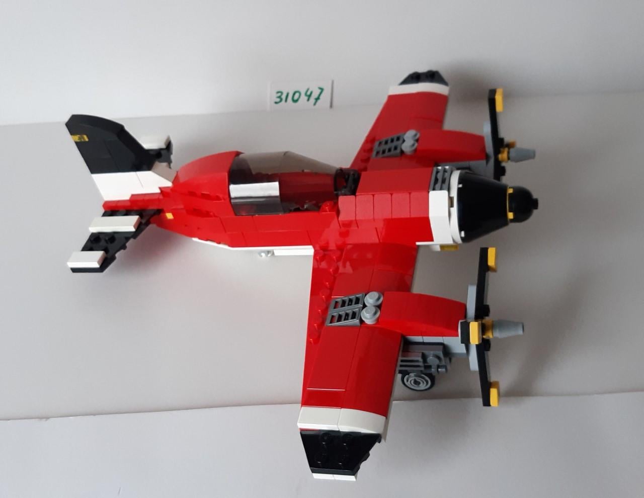 Lego Creator 31047: Propellervliegtuig, watervliegtuig of een helikopter.
