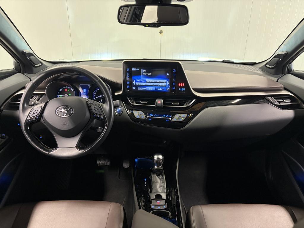 Toyota C-hr 1.8 hybrid executive| camera| jbl| adap.cruise| stoel+ stuur.ve