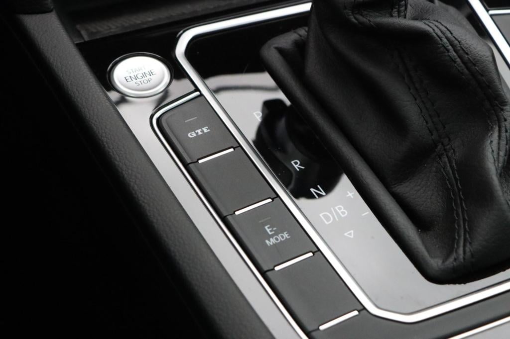 Volkswagen Passat variant 1.4 tsi phev gte business dsg 218pk