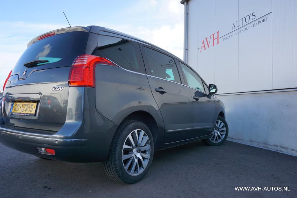 Peugeot 5008 1.6 thp allure 5 - persoons!