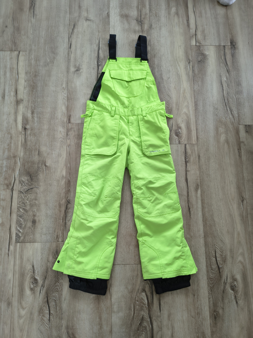 Prachtige groene skibroek van O'Neill, 128. Wintersportbroek.