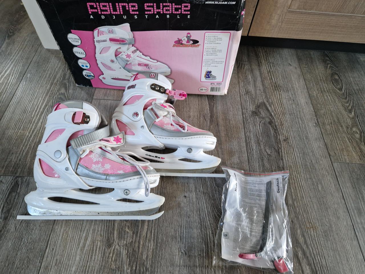 Nijdam Dames  ijshokey schaatsen mt 38-41