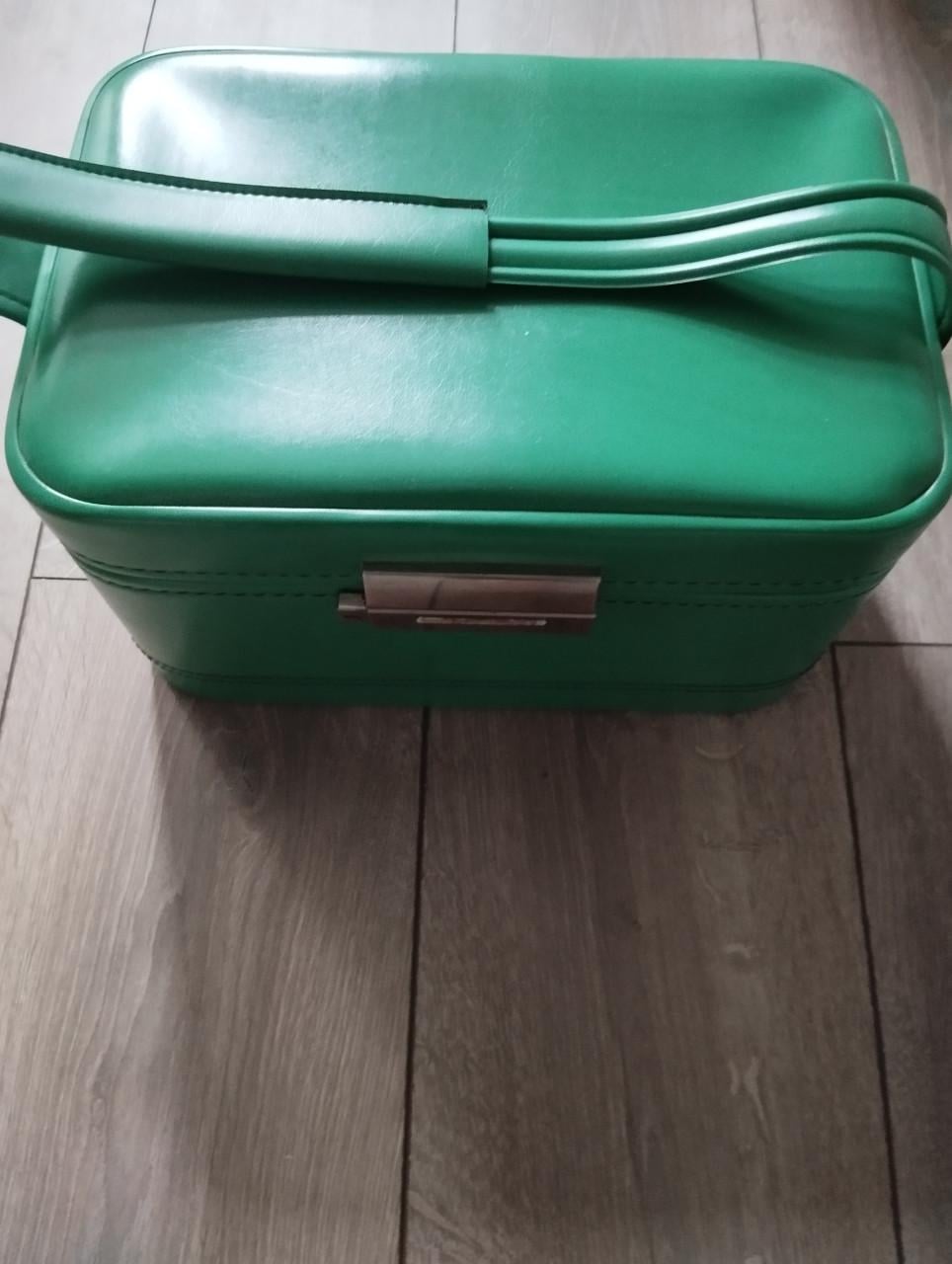 Beautycase met 19 geur flesjes