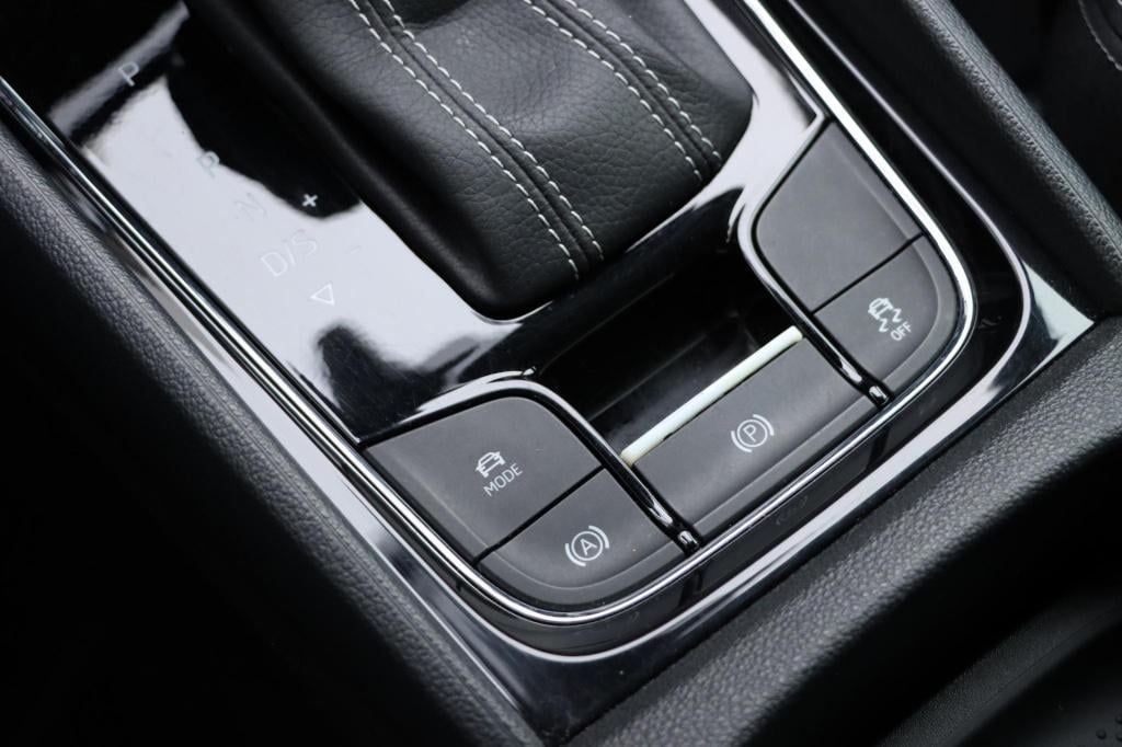 Skoda Karoq 1.5 tsi act style 150pk dsg7 | stoel voor+ achter verwarming | 