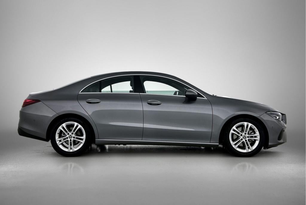 Mercedes-Benz Cla 180 business line | trekhaak | cruise control | stoelverw