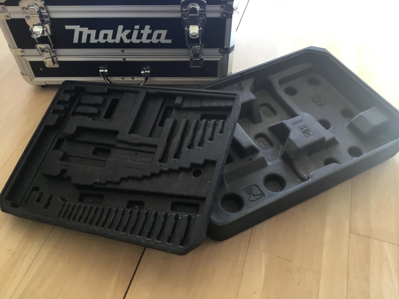 Makita koffer leeg